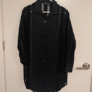 Size XS Zara black buttoned down long shirt